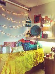 Kate moss, nicole richie, sienna miller as roommates and you very well know what it's like to live la vie boheme! 35 Charming Boho Chic Bedroom Decorating Ideas Amazing Diy Interior Home Design