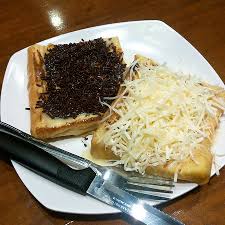 Harga roti bakar mulai dari idr 5.000/pcs. Roti Bakar Picture Of Warunk Upnormal Bandung Tripadvisor