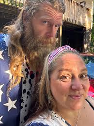 Kellie Perry Nunn (@kelliepig) • Instagram photos and videos