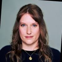 Anne Blau's Instagram, Twitter & Facebook