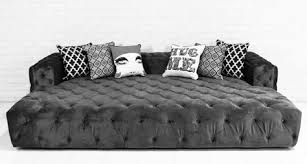 This daybed gives you contemporary style with the versatility of a pullout trundle bed that's perfect for sleepovers. Pin On Home Reno