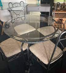 Round Glass Table And Chairs For