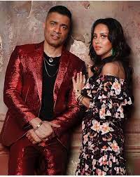 نشر حسن شاكوش عبر حسابه على instagram فيديو من داخل أحدى صالات الرياضة چيم، وأكد أن الشباب يجب أن يتحلوا بالطموح ويبتعدوا عن اليأس ويكون لديهم هدف في حياتهم. Ø­Ø³Ù† Ø´Ø§ÙƒÙˆØ´ ÙŠØªØµØ¯Ø± Ø§Ù„ØªØ±ÙŠÙ†Ø¯ Ø¨Ù€ Ø­Ø¨ÙŠØ¨ØªÙŠ Ù…Ø¹ ÙŠØ§Ø³Ù…ÙŠÙ† Ø±Ø¦ÙŠØ³ ÙÙŠØ¯ÙŠÙˆ Ø¨ÙˆØ§Ø¨Ø© Ø§Ù„Ø£Ù‡Ø±Ø§Ù…