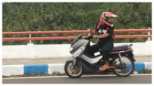 Kreativitas Tanpa Batas Honda Astrea Grand Ini Dikawinkan Dengan Yamaha Nmax Jadi Grand Max Halaman All Tribunnewswiki Com Mobile