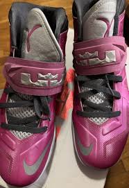 Nike Zoom Soldier VII Think Pink LeBron James Shoes Kay Yow Size 12  599264-600