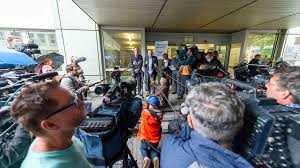 I am a dedicated team leader and player who has the ability to. Prozess In Frankfurt Klares Signal Der Familie Von Walter Lubcke