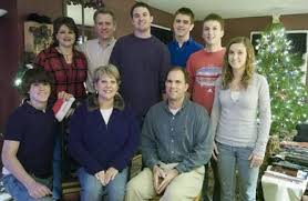 Mom's college friends provide Taylor with comforts of home