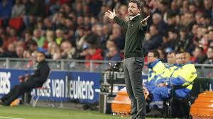 Die wölfe eindigden afgelopen seizoen op de vierde plek, door het fantastische werk van oliver glasner, en gaan dus de champions. Mark Van Bommel Evenaart Oud Eredivisie Record 1limburg Nieuws En Sport Uit Limburg