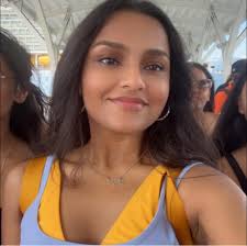 Who is looking for female roommates near NYU?