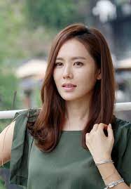 Video Teaser Trailer Released For The Korean Movie The Truth Beneath Medium Hair Styles Long Hair Styles Asian Beauty