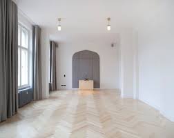 Ganesha sound healing bowl incense and mala altar. Altar Yogaraum Indischer Bogen Yoga Studio Design Yogaraum Yoga