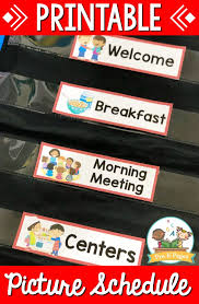 Daily visual schedule for keeping kids on task, this is an amazing free visual schedule and kids daily schedule that is perfect for autism, preschoolers, and toddlers. Preschool Daily Agenda Visual Schedule