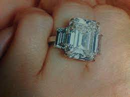2o Carats Celebrity Wedding Rings Kim Kardashian Engagement Ring Engagement Ring Instagram