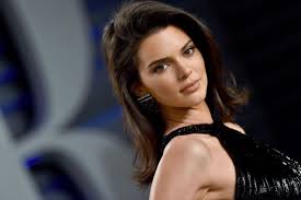 On valentine's day, jenner in march 2021, jenner's mother kris sparked pregnancy rumors when she sent out a misleading tweet. Kendall Jenner Bio Age Height Boyfriend Dating Net Worth 2021 Husband Kids Gay Lesbian Religion Wiki Married Divorce Parents Family Weight Education Dead And More Facts Trendrr
