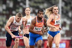 The indian 4x400m relay quartet shattered the asian record with a 3:00:25 effort in the olympics heat race but failed to qualify for the final round by a whisker here on friday. Tokyo Olympics Double Slice Of History For Worksop And Team Gb Sprinter Lee Thompson In Historic 4x400m Mixed Relay Worksop Guardian