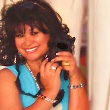 Patty Civalleri (@sharktaggers)