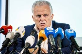 De persconferentie is op deze kanalen live te volgen. Persconferentie Marengo Advocaten Over Onderzoek Peter R De De Limburger Mobile