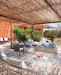 Garten Sichtschutz Aus Naturlichen Materialien Holz Bambus Pflanzen Terassenideen Outdoor Dekorationen Pergola Design