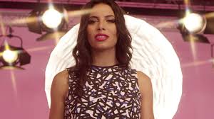 Zaho Laissez Les Kouma Feat Mhd Clip Officiel Video Musique Zaho Chanteuse Et Musique A Ecouter