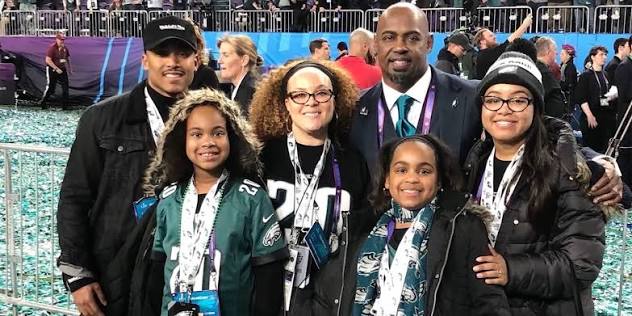 For Brian Dawkins and his wife Connie, true love and friendship are one in  the same., The NFL Hall of Famer surprises the love of his life with a gift  that she'll never forget. #EverUs #LongLiveLove | ...