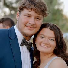 Taylor Shipp and Ian Murrell's Wedding Website