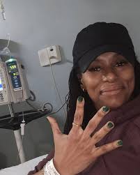 Today is round 6.​ I'm over halfway done with my chemo treatments. Yay me!" 