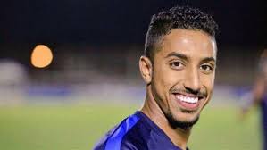 وأعلن اللاعب سالم الدوسري؛ نجم فريق الهلال إصابته بفيروس كورونا المستجد، وذلك عبر حسابه على تطبيق سناب شات. Ø³Ø§Ù„Ù… Ø§Ù„Ø¯ÙˆØ³Ø±ÙŠ Ø­Ø§Ø¦Ø± Ø¨ÙŠÙ† Ø§Ù„Ù‡Ù„Ø§Ù„ ÙˆÙÙŠØ§Ø±ÙŠØ§Ù„