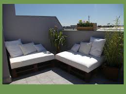 Prepa en 5 o 24 meses. 3 Rincones Chill Out Con Asientos De Palet Diseno Moderno De Muebles Muebles Decoraciones De Casa