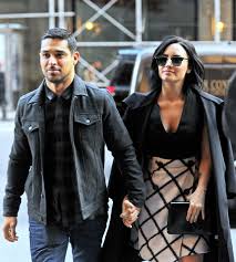 Demi Lovato And Wilmer Valderrama Announce Their Breakup Demi Lovato Wilmer Valderrama Demi Lovato Demi Lovato Pictures