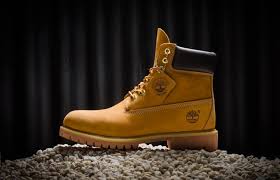 Wearing layered camel head to toe is actually an incredibly quick way of pulling together a chic look that feels on trend and gets you from a meeting a key purchase is a great camel coat. How To Wear Timberland Boots