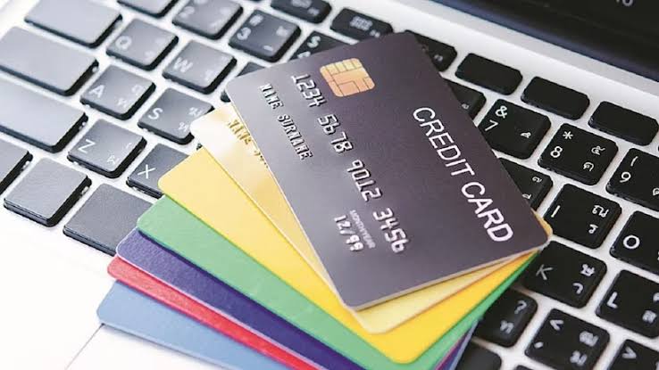 Common credit card mistakes to avoid in your 20s and 30s