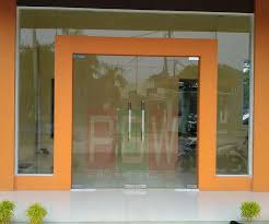 Pintu kaca harga murah berbagai merk terbaik. Pintu Kaca Frameless Depan Ruko Pintu Kaca Pintu Dekorasi Rumah