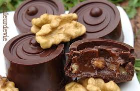 Chocolats Fourres A La Ganache Noix Cafe Recettes Recette Recette Chocolat Chocolat Recette