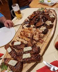 Mmm!!!! Greek food is the best 👍👍👍🇬🇷 !!.