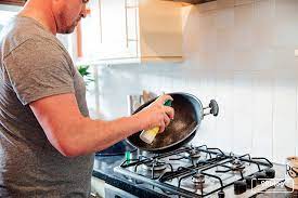 Beli produk teflon maxim valentino berkualitas dengan harga murah dari berbagai pelapak di indonesia. 9 Cara Membuat Wajan Anti Lengket Di Rumah Praktis Dan Sederhana