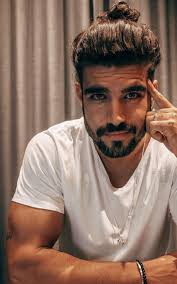 Caio de castro castanheira (são paulo, 22 de janeiro de 1989) é um ator, apresentador e empresário brasileiro. Apos Criticas Caio Castro Se Pronuncia Sobre Polemica Do Casamento Homoafetivo Celebridades O Dia