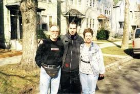 Xstatic To Be Wayne Static S Mom Rock Revolt Magazine Wayne Static Wayne Static