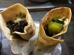 Encore aujourd'hui, ils continuent de dire « bét » pour désigner une maison, mais tout d'un coup, ce mot est supposé provenir d'un « dialecte » arabe. Chez Le Libanais Proudly Lebanese And Tasty In The Heart Of Paris Nogarlicnoonions Restaurant Food And Travel Stories Reviews Lebanon