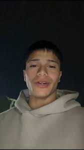 👋🏻🇺🇦 Anoche tuvimos el stream #400 de @mundocentralof en el canal de  YouTube. , 🥳 @giocantii no se quiso quedar afuera de la celebración y nos  dejó este saludo, 💪🏻 ¡GRACIAS GIO!, #mundocentral