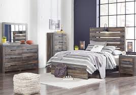 Outdoor dining sets firepits & heaters outdoor pillows outdoor rugs seating & sectionals. Drystan Multi Full Panel Bedroom Set Louisville Overstock Warehouse