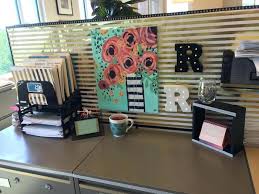 Ships free orders over $39. 1001 Ideas And Ways To Spruce Up Your Cubicle Decor