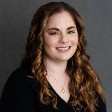 Shanna Fry's Instagram, Twitter & Facebook