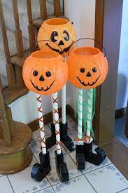 This plastic pumpkin bucket makeover is a great dollar store craft that'll let you move your decor from halloween to fall in a snap! Dollar Plastic Pumpkin Bucket Craft Ideas Crafty Morning
