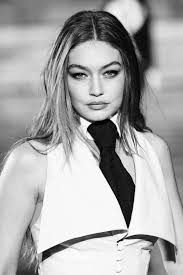 Pin By Poppy Rune On Gigi Hadid Gigi Hadid Celebrities Female Old Movie Stars