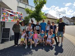 Zu hausen gehören die ortschaften betzing, grube glückauf, im nettetal, mosellaschacht, nettehof hausen liegt etwa 3 km östlich der kernstadt mayen an der l 98. Die Heimat Mit Spass Kennengelernt Cdu Hausen Veranstaltete Schnitzeljagd Cdu Stadtverband Mayen