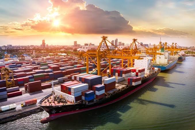 Cross border packing and transport