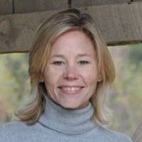 Leigh Elliott's Instagram, Twitter & Facebook