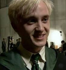 This photo was taken 25 years ago and was the first image of Harry Potter.  Don't scroll down without reacting 🤍✨