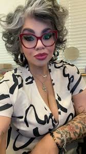 Blinged both the glasses and cup myself 😍