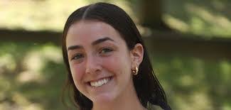 Amanda Rowan's Instagram, Twitter & Facebook